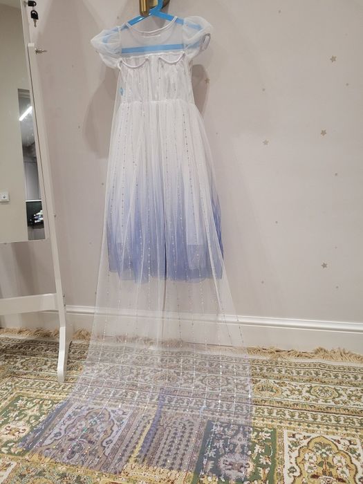 Продам платье Эльза