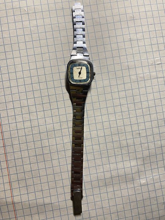 Продам часы Чайка 17 камней на запчасти