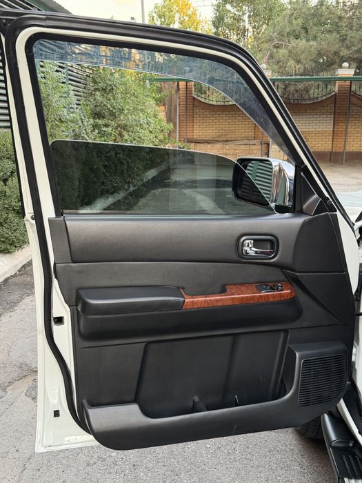Nissan Patrol Y61