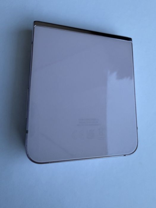 Samsung Galaxy Flip 5