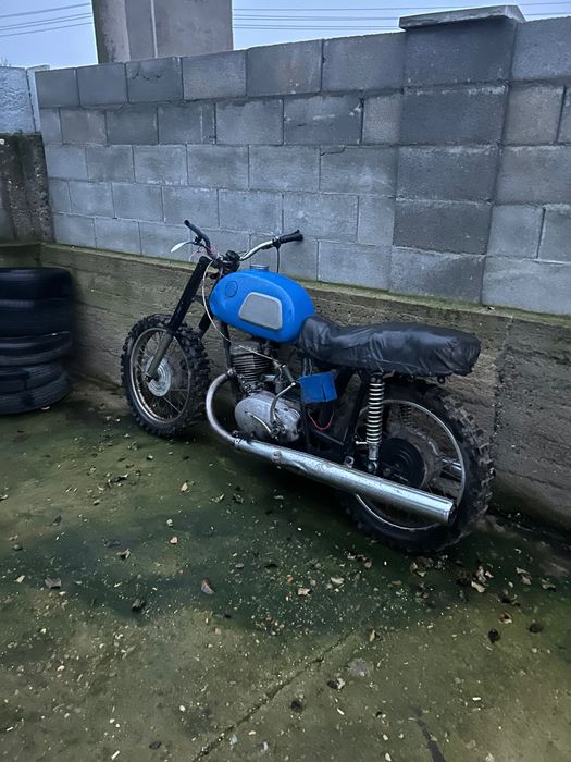 Продавам! Иж планета 3