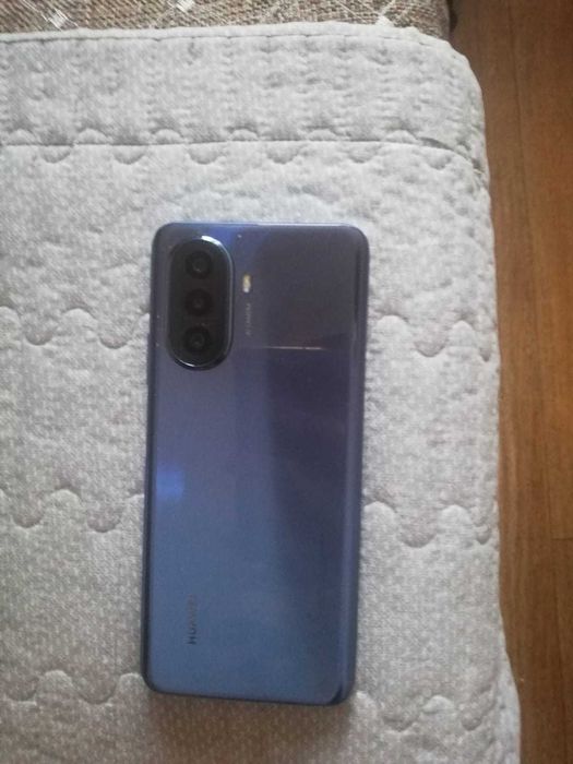 Huawei nova y 70