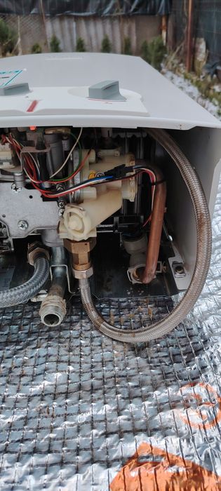 Instant Bosch pe gaze  consum redus A