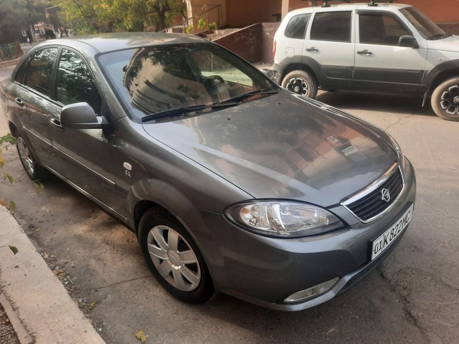 Срочно  Gentra сотилади.