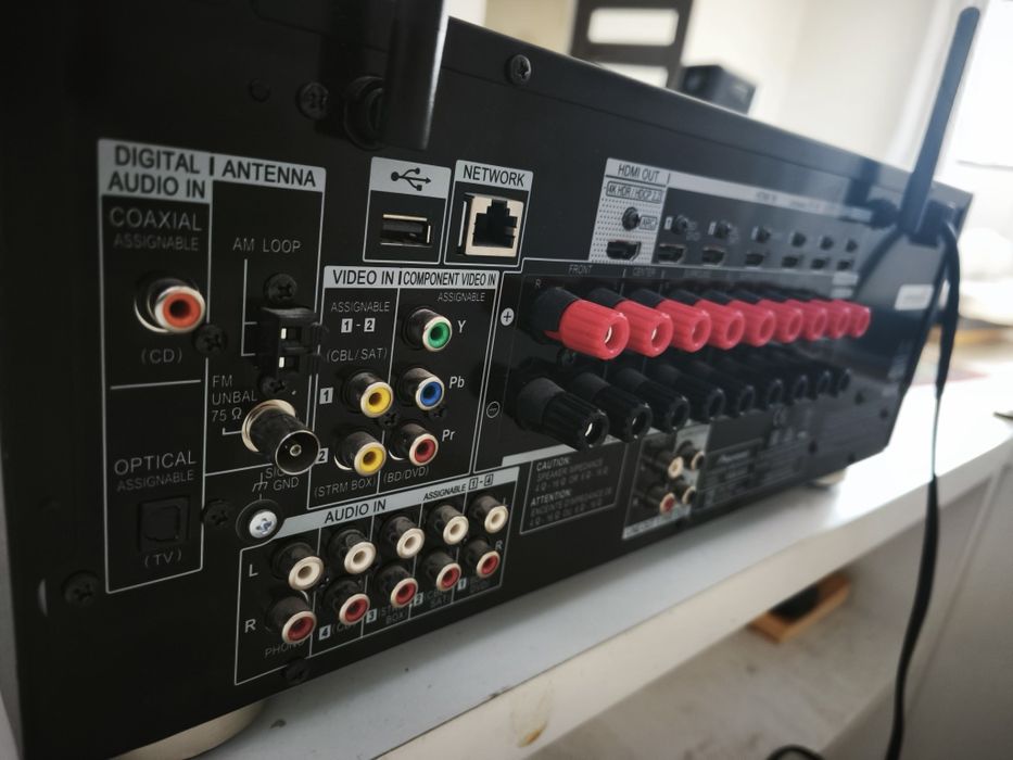 Sistem audio cu Pioneer VSX 933, CD Philips 753, 740, LG BD370