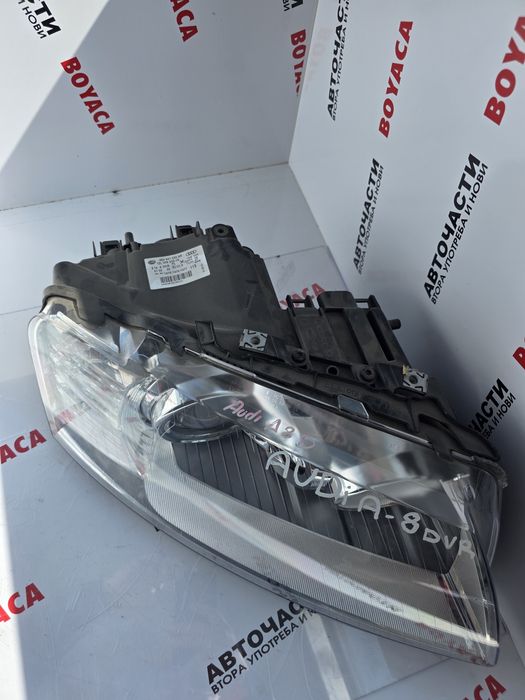 Десен фейсов ксенонов фар Audi A8 04-07г