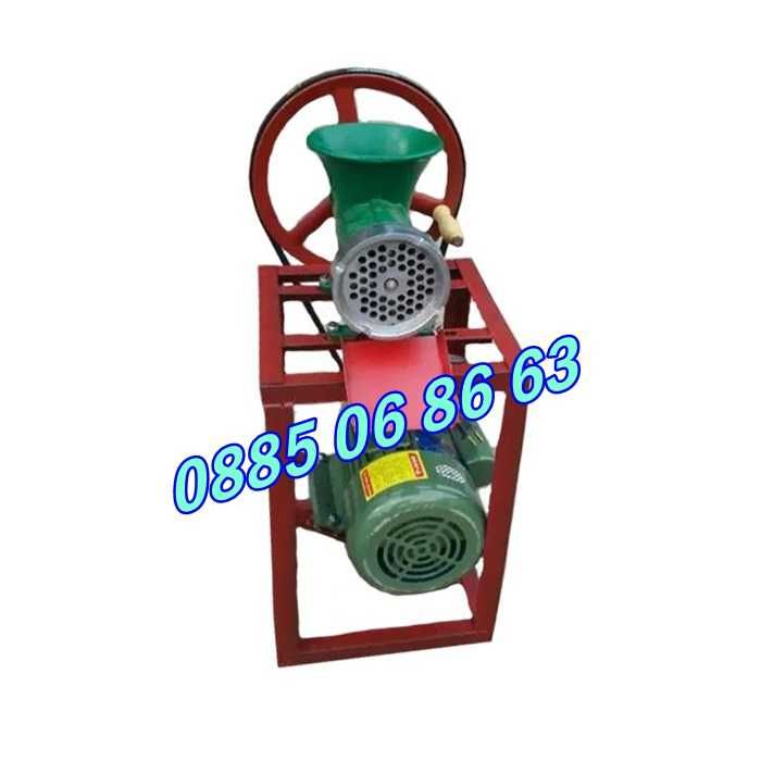 Чугунена месомелачка №32 / решетки и приставка за домати  №32