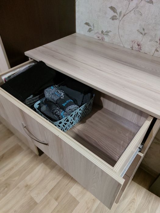 Продам комод 4 ящика