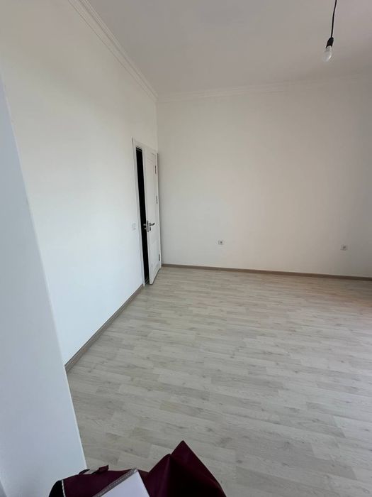 Srochna sotiladi Sergeli Xonabod 2 va 3 xonalilar sotiladi ipotekaga