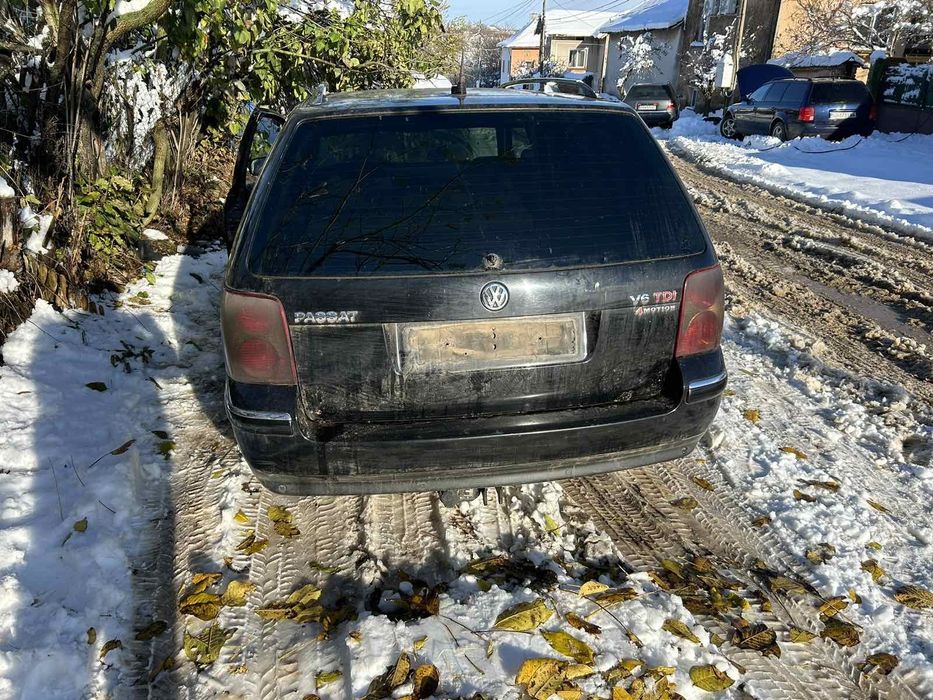 Фолксваген Пасат Б5.5 2.5 тди 180 коня автомат 4х4 Италиански на части