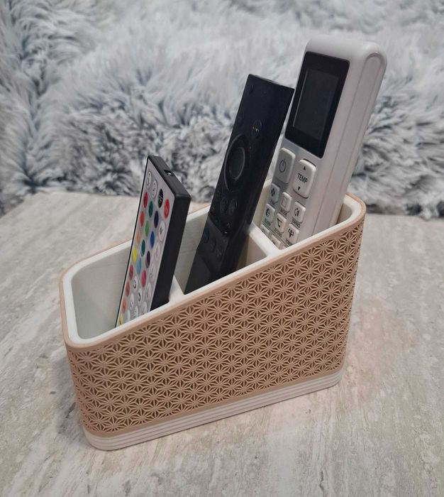 Suport telecomandă triplu – design elegant 3D