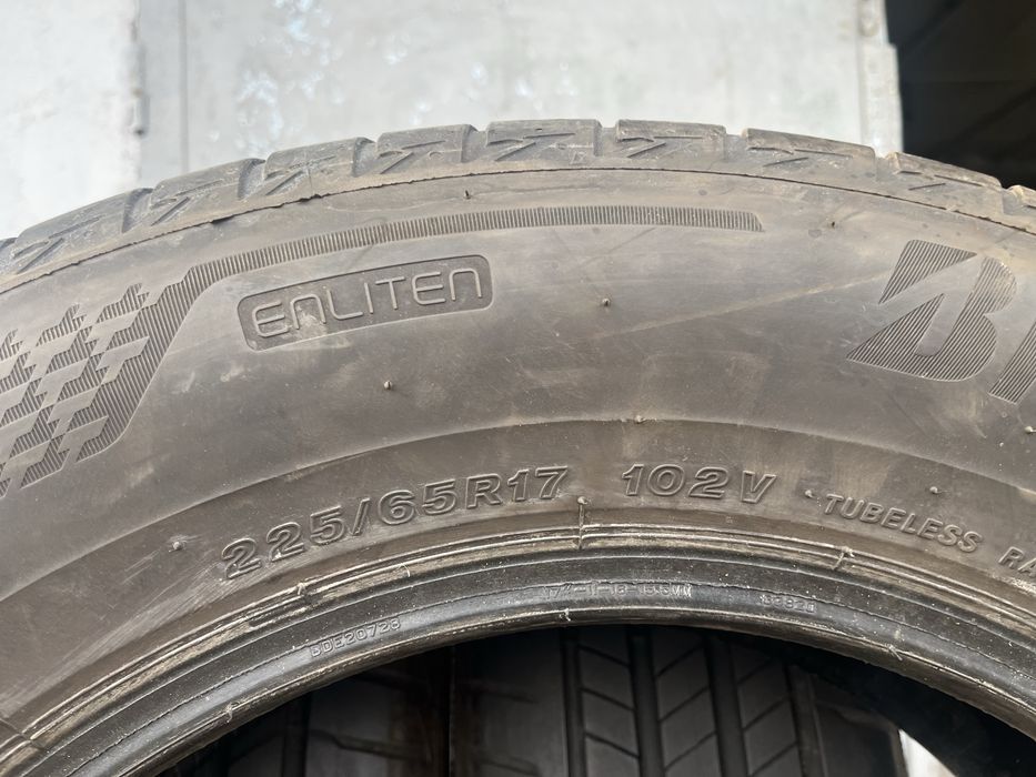 4 бр. летни гуми 225/65/17 Bridgestone DOT 1521 4,5-5 mm