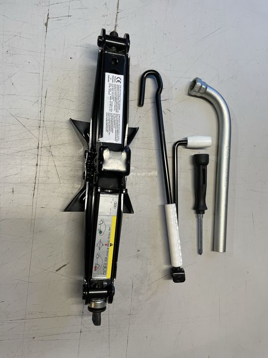 Cric original audi Q3 2011-2018