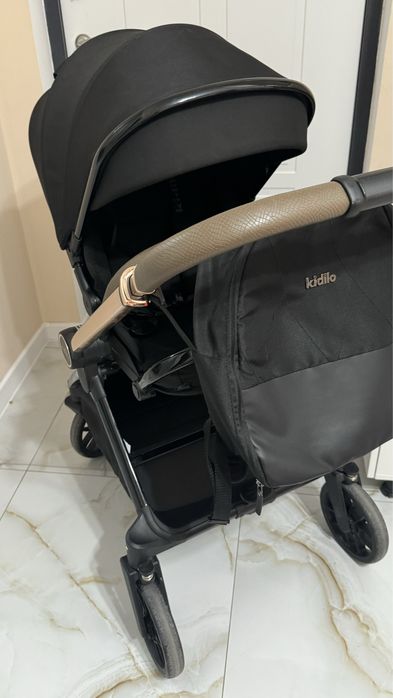 Коляска.         кидило         состояние жаксы.