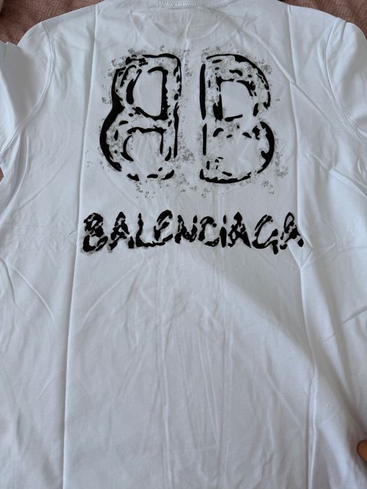 tricou balenciaga