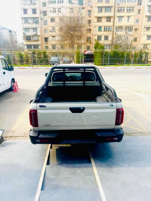JAC T9 Pikup - Brendning yetakchi pikap modeli