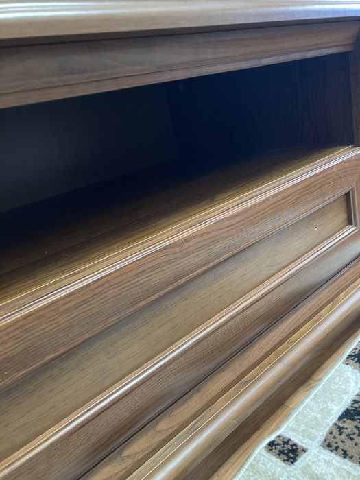 Тумба шкафчик под телевизор