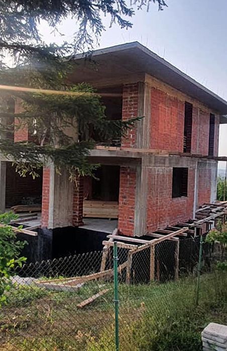 Строителство на къщи от 80-150лв.на кв., изграждане на огради, стълбищ