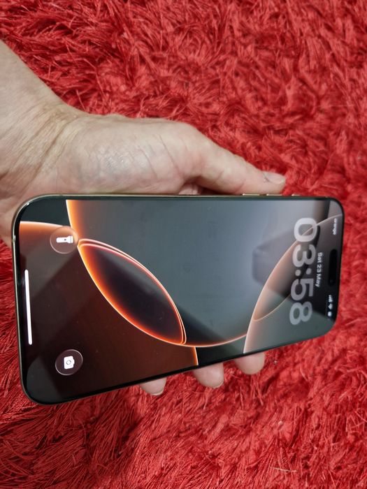 -Iphone 16Pro Max ca Nou 256Gb 8Ram Desert Titanium ireprosabil Bat-96%-261 cicluri incarcare nici un semn de uzura doar telefonul poze reale doar tel