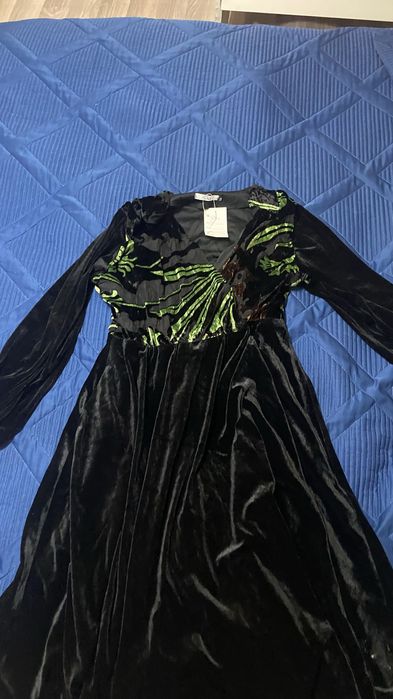 Продам платье новые