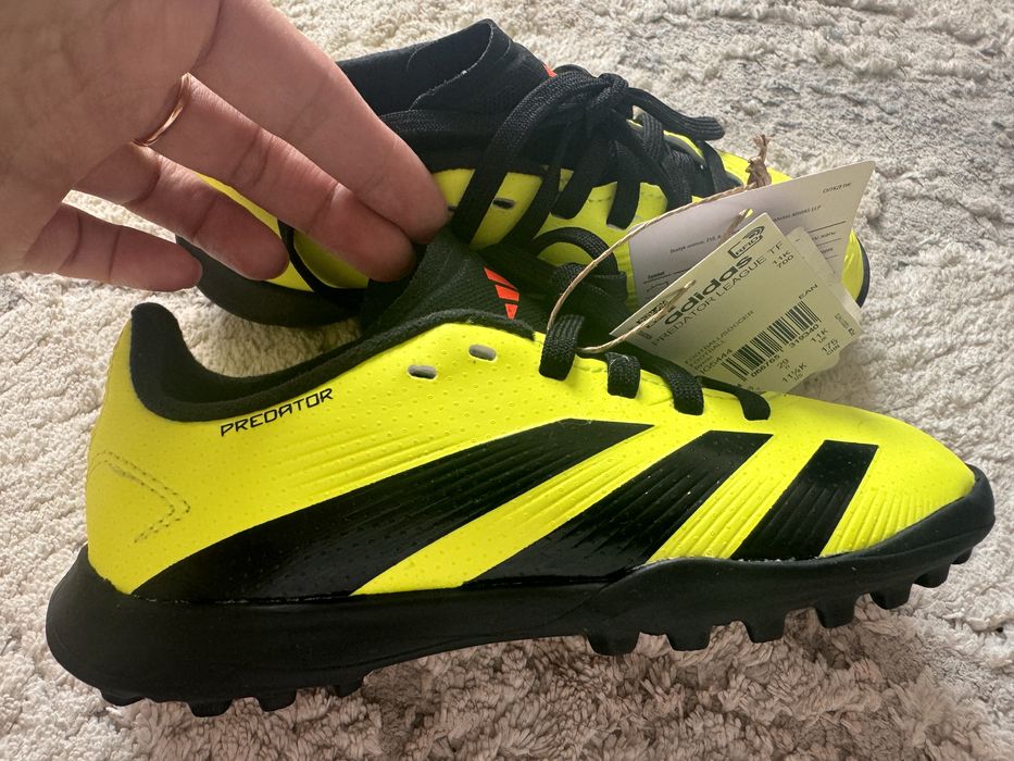 Продам бутсы