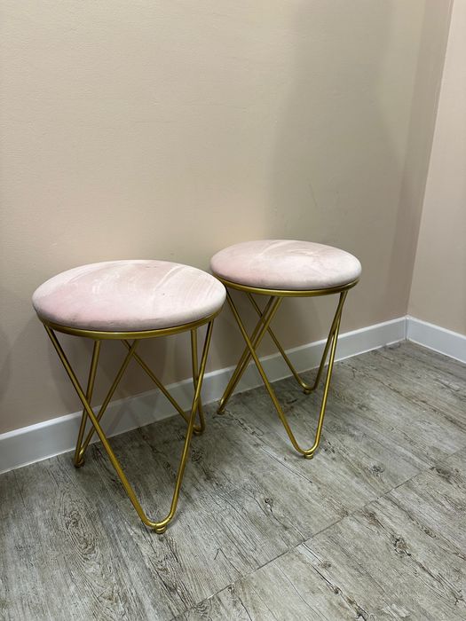 Продам пуфик цвет пыльная роза