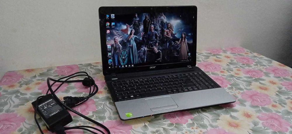 Acer i7 3540M 8Gb ddr3 2x video GT710 2gb hard 750gb low gaming laptop