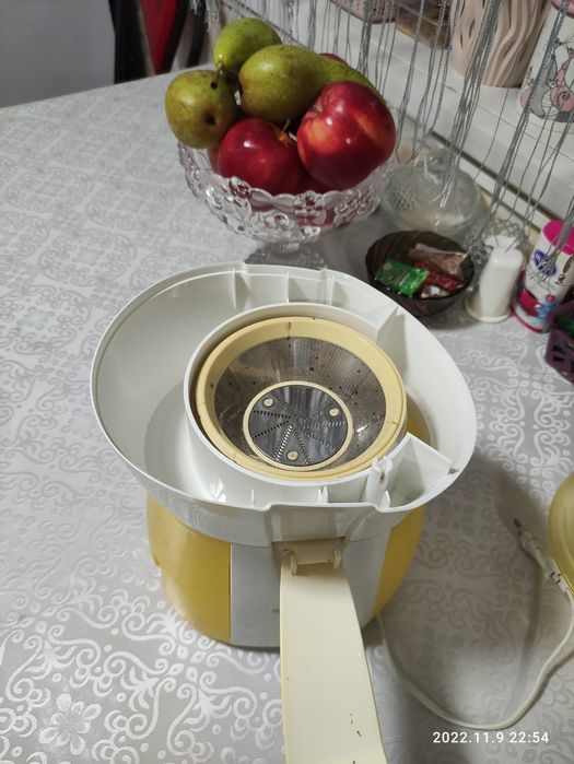Продам соковыжималку