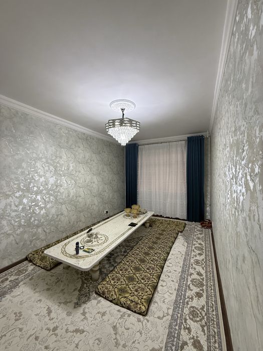 Бухоро шахар 5 микрораён а/сомийдан 3 хонали хамма жихозлари колади