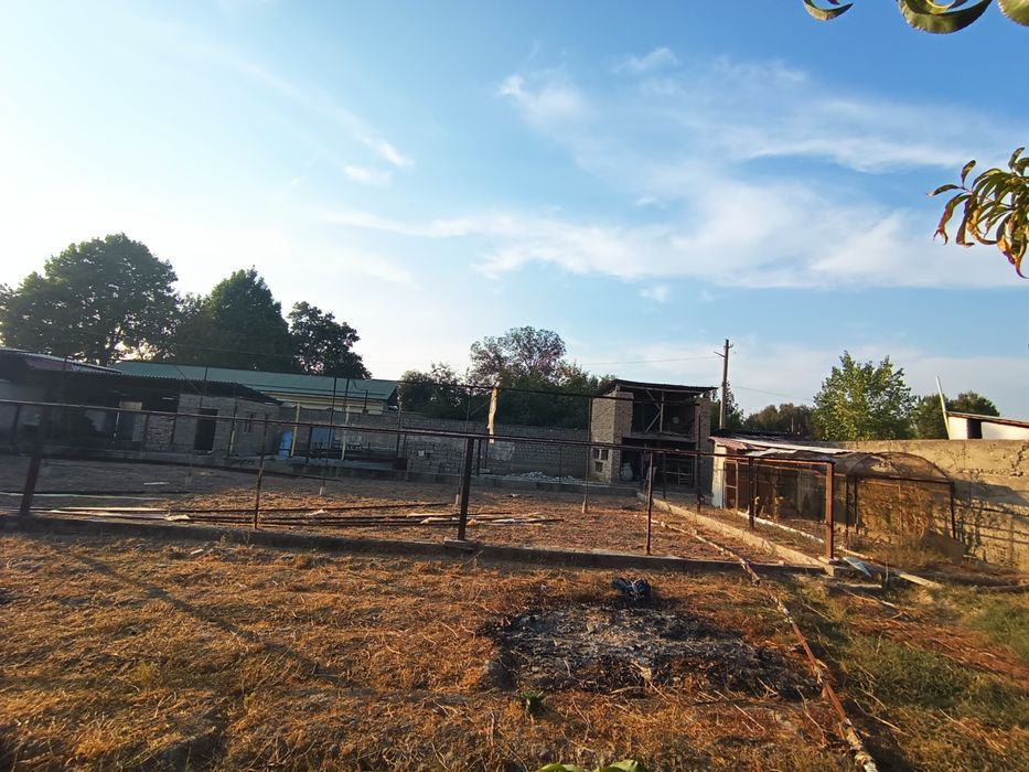 Yer sotiladi 3.5 sotix