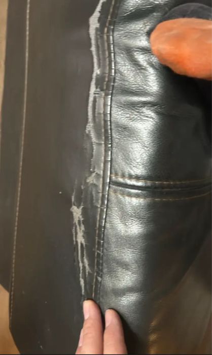 Диван сатылады срочно