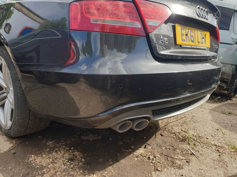 Bara Spoiler Spate cu Locas Senzori Parcare cu DEFECT Audi A5 Coupe Sportback 2008 - 2011 Culoare LZ7L [K5783]