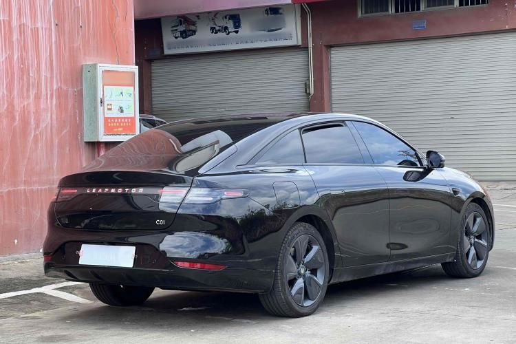 Продаёться презентабельный Leapmotor C01 Smart Long Range 717 km фулл