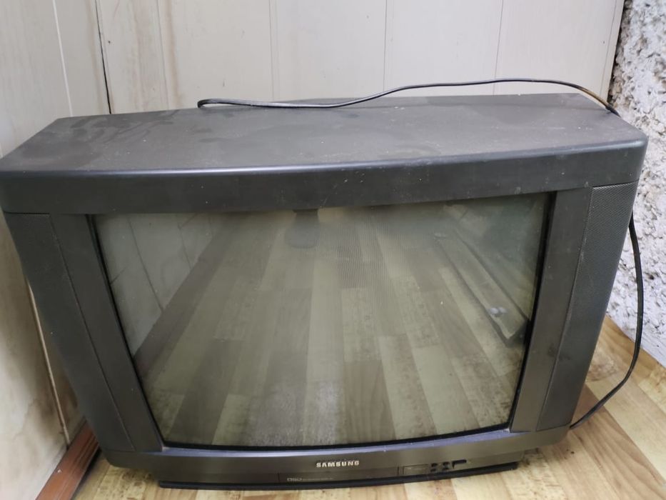 Телевизор самсунг