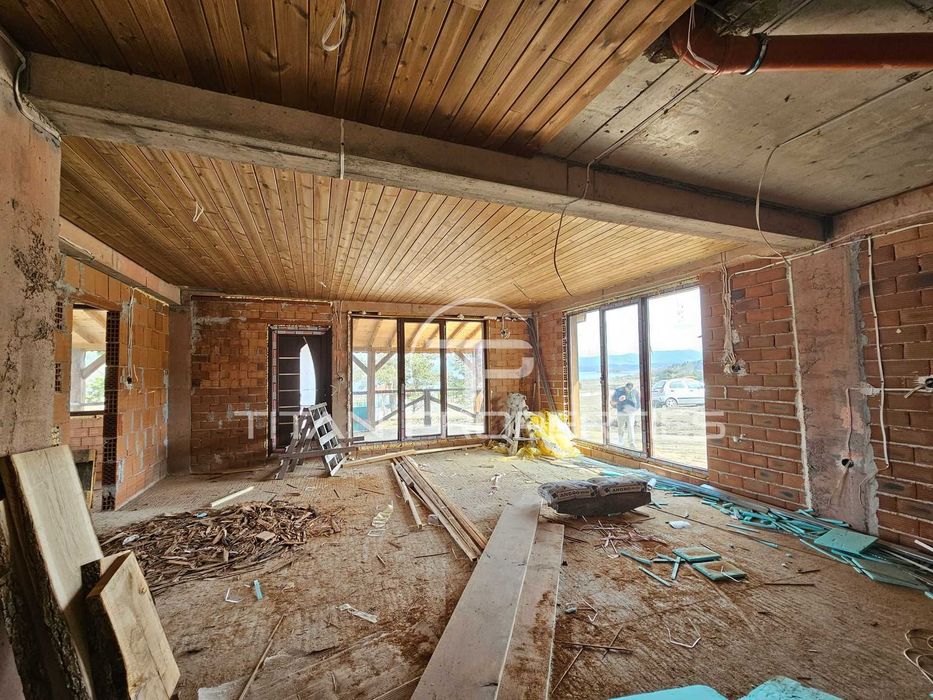 Триетажна къща в Цигов чарк