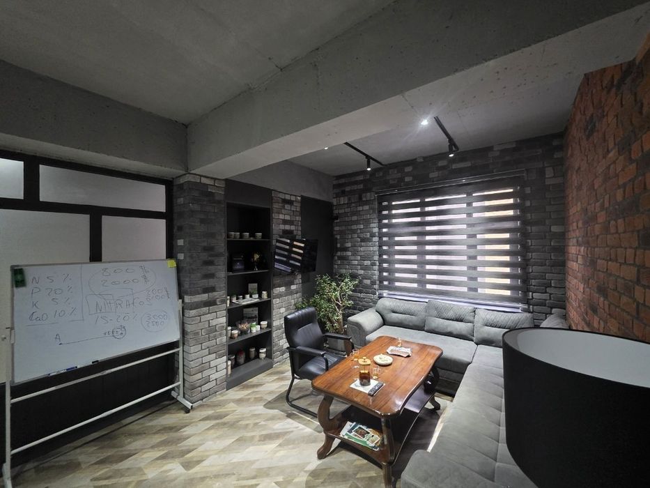 Аренда офиса с мебелью и техникой 70 м² 2-линия