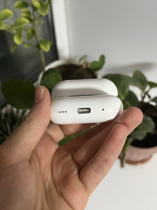 Эйр подс про 2 в хорошом состоянии