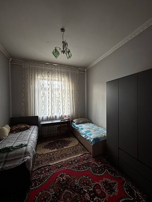 Уй сотилади. Гулистон Шахар Зарибдор