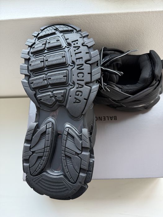 Balenciaga Track Black