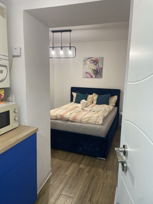 Inchiriez camera regim hotelier centru