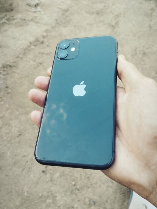 Продам iPhone 11 black 128гб