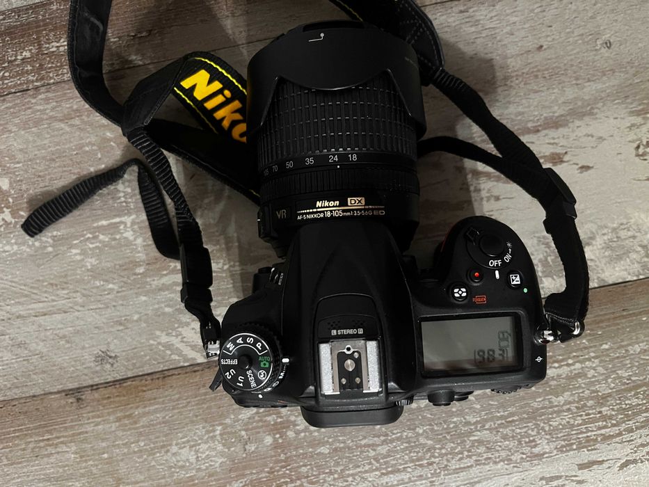 Фотоапарт Nikon D7200 +обектив Nikon AF-S DX NIKKOR 18-105mm