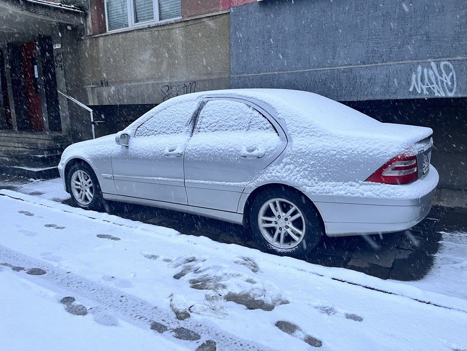 Мерцедес C320 бензин
