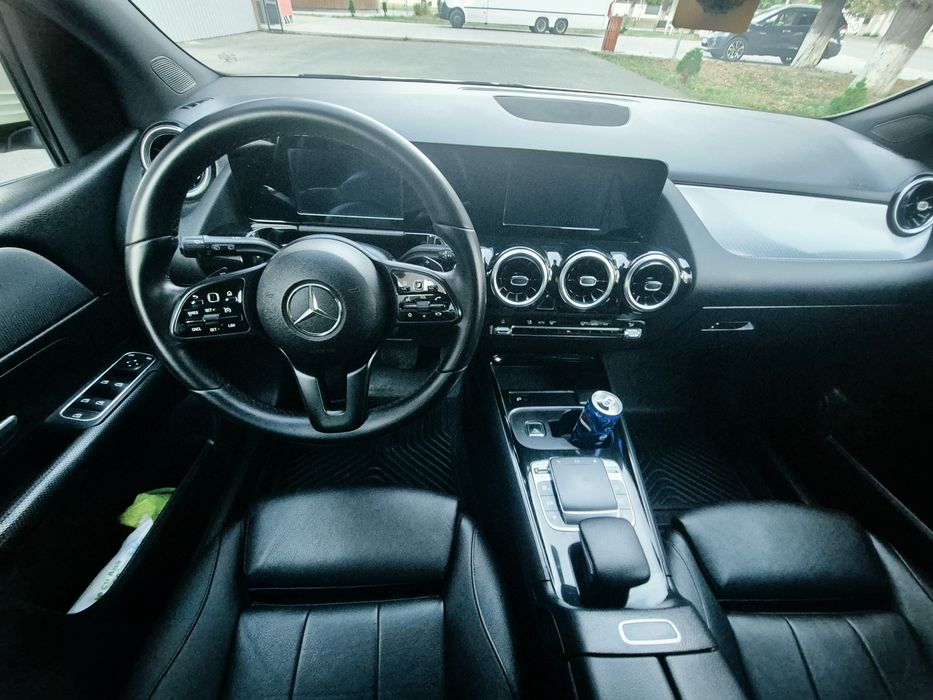 Mercedes B -CLASS 180 d //AN 2020 Accept si unele Schimburi