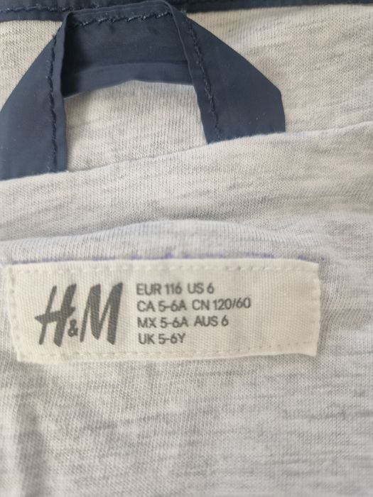 Продаю ветровку для мальчика H&M