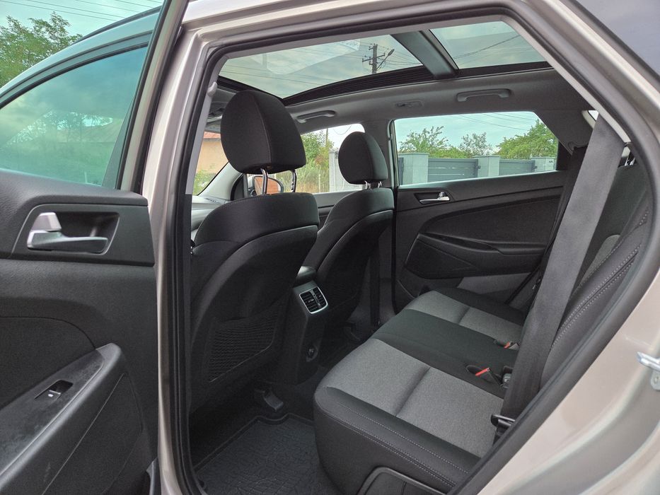 HYUNDAI TUCSON / Facelift  / 1.6 Diesel  Euro 6  / Panoramic