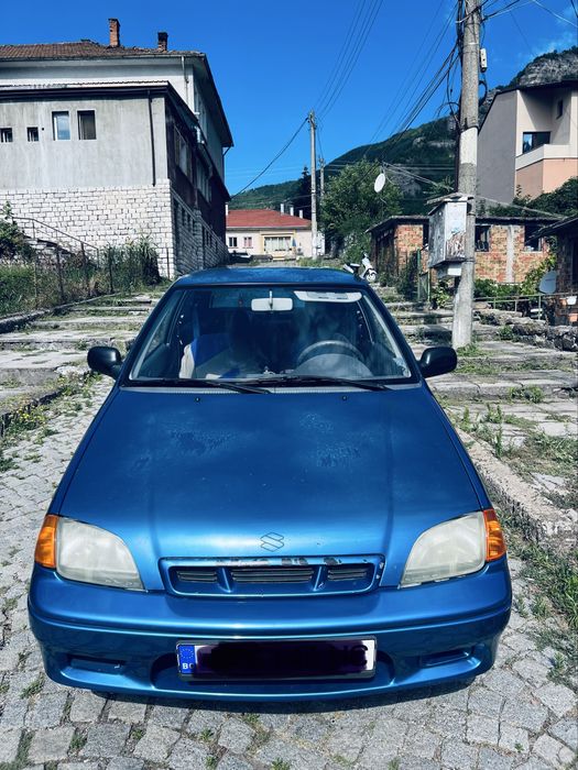 Продавам Suzuki Swift 2000 г., бензин