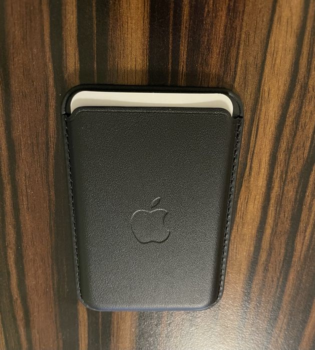 НОВ Аксесоар за Iphone  Apple magsafe case wallet кожен портфейл
