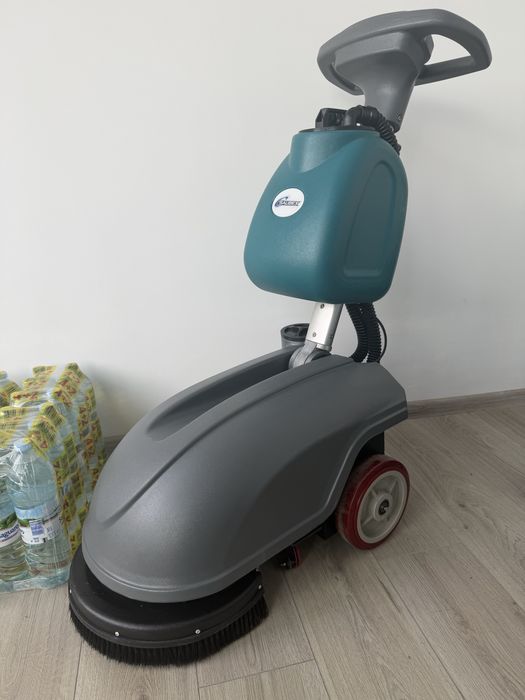 Saubex B30 Подопочистваща машина