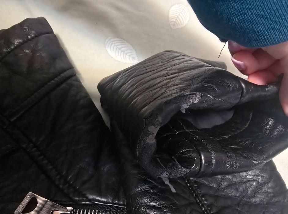 Geacă de piele neagră Guess damă cu blăniță